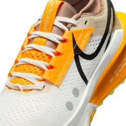 Nike - Women's Zegama Trail 2 Trail Running Shoes - Trailrunningschuhe